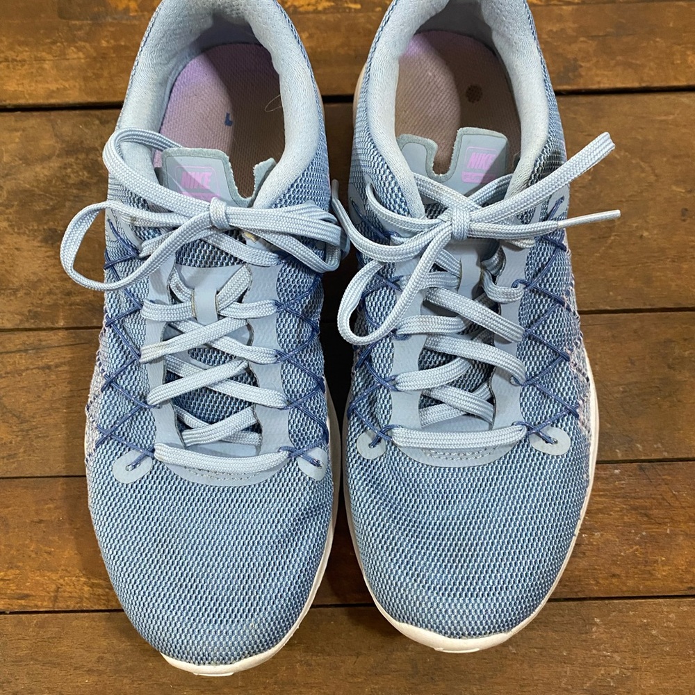 Nike Women’s Light Blue Mesh Training Sneakers